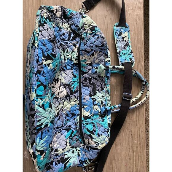 Vera Bradley Blues Botanical Oversized Weekend Bag - Picture 4 of 5